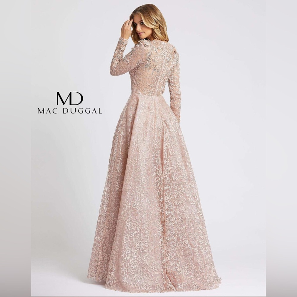 NWT- Mac Duggal Elegant Lace Evening Gown in Blush Pink - Picture 2 of 6